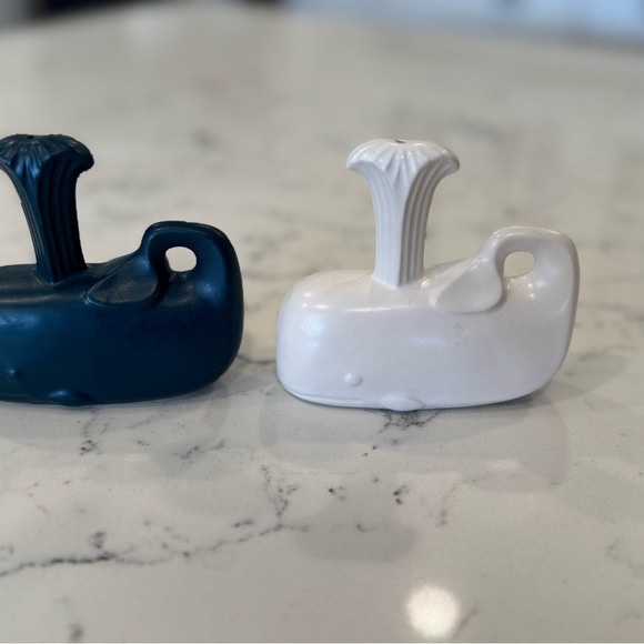 Jonathan Adler Whale Shaped Ceramic Salt and Pepper Shakers - Navy and White - Picture 3 of 4